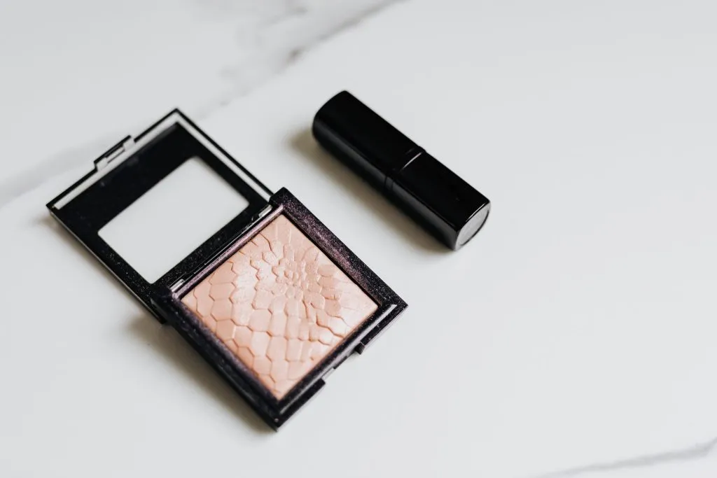 Ranking różów do policzków: znajdź swojego ulubieńca!